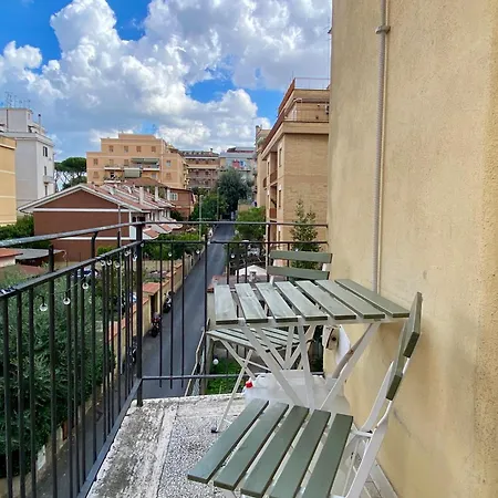 Lägenhet A Pochi Passi Dalla Metro A E Dal Vaticano - Numa House Rom